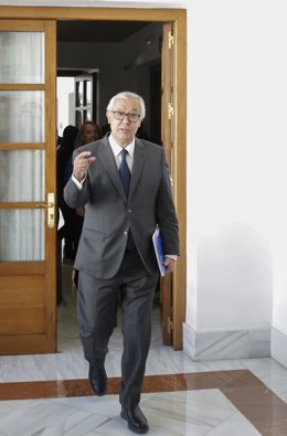 Archivo - El vicesecretario nacional del PP para asuntos territoriales, Javier Arenas, en la audiencia de candidatos a senadores en representación de la comunidad andaluza. 