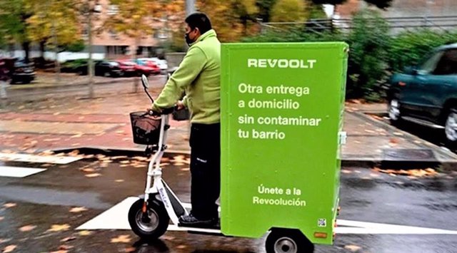 Servicio de entrega a domicilio Reevolt