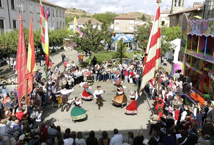 Fiesta popular de Alar del Rey, Foro de Archvio.
