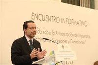 Lasquetty tilda de "completamente falso" que Gabilondo no vaya a subir los impuestos y le acusa de "engañar"