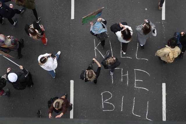 Protesta a Bristol contra la llei policial.