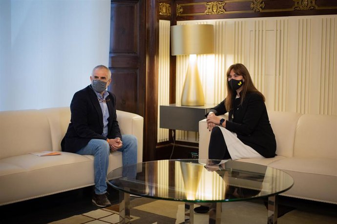 Reunión de la presidenta del Parlament, Laura Borrs, y el líder de Cs en Catalunya, Carlos Carrizosa, en la ronda de consultas para la investidura.