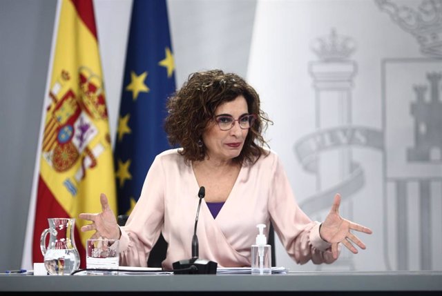 La ministra portavoz y ministra de Hacienda, María Jesús Montero, comparece en rueda de prensa posterior al Consejo de Ministros celebrado en Moncloa, a 16 de marzo de 2021. 