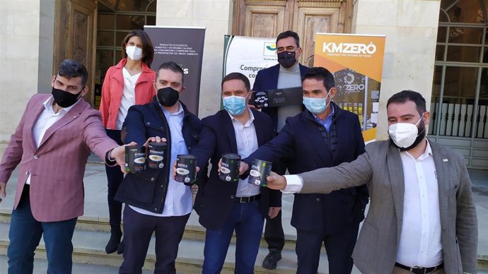 Presentación de la nueva línea de cremas elaboradas a partir de recetas de alta cocina elaboradas con ingredientes naturales de la provincia de Cuenca libres de conservantes, colorantes y aditivos.