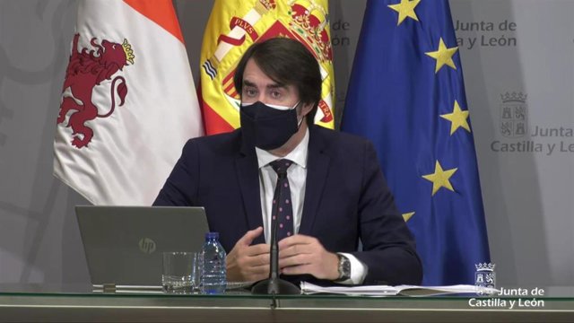 Archivo - El consejero de Fomento y Medio Ambiente, Juan Carlos Suárez-Quiñones.