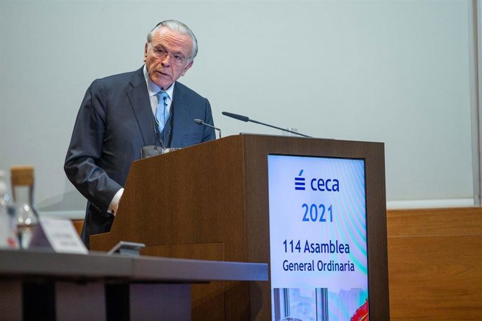 Isidro Fainé, en la asamblea general de la CECA