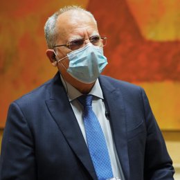 Archivo - El portavoz del Grupo Parlamentario Agrupación Socialista Gomera (ASG), Casimiro Curbelo