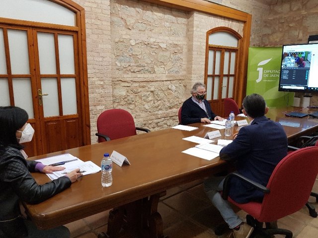 Reunión del patronato de la Fundación Miguel Hernández