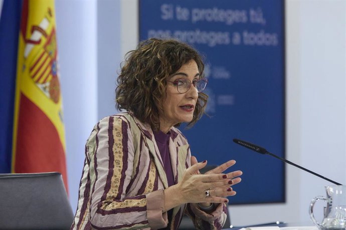 La ministra de Hacienda y portavoz del Gobierno, María Jesús Montero, interviene en una rueda de prensa tras la reunión del Consejo de Ministros, en La Moncloa, Madrid (España), a 23 de marzo de 2021