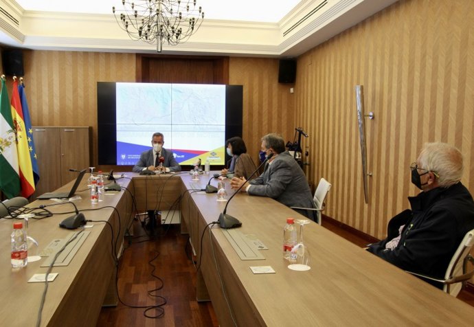 Reunión entre el Puerto de Motril y el Centro Artístico de Granada