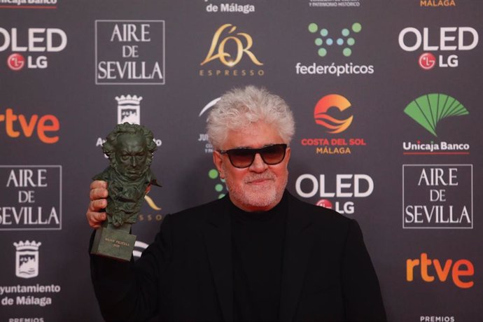 Archivo - Mejor dirección es para Pedro Almodóvar por Dolor y gloria en la XXXIV edición de los Premios Goya, en Málaga (Andalucía, España), a 25 de enero de 2020.