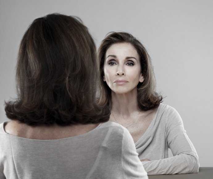 Archivo - Ana Belén, Javier Gutiérrez o Yllana, en la programación del primer semestre del Bretón de Logroño