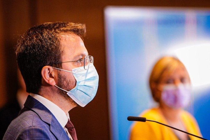 El vicepresidente de la Generalitat en funciones, Pere Aragons, en la rueda de prensa de presentación de la campaña masiva de vacunación