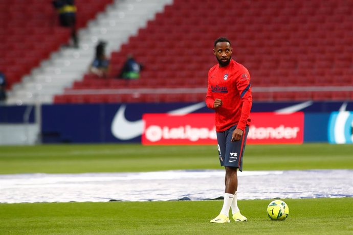Moussa Dembele of Atletico de Madrid warms up during the spanish league, La Liga Santander, football match played between Atletico de Madrid and Athletic Club at Wanda Metropolitano stadium on March 10, 2021, in Madrid, Spain.