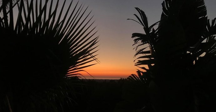 Archivo - Cielos poco nubosos n la Comunitat