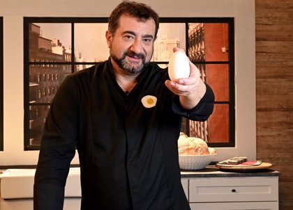 Canal Cocina pone en marcha su Escuela de cocina con Sergio Fernández como  profesor