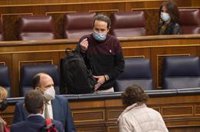 Iglesias se despide del Congreso recordando a los españoles que lograron devolver la democracia