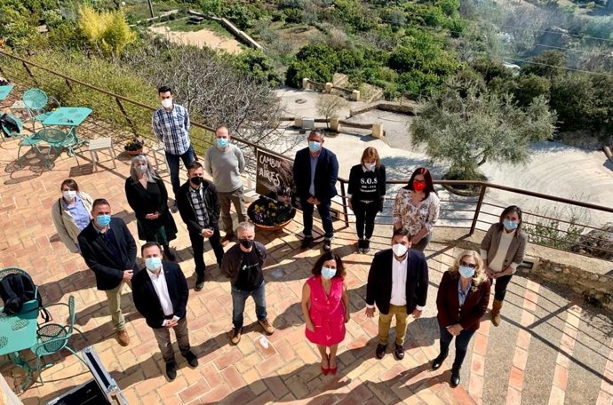 La presentación de la campaña 'Cambio de aires' contó con representantes del sector turístico de la Región.