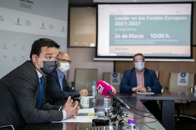 El consejero de Agricultura, Agua y Desarrollo Rural, Francisco Martínez Arroyo, participa en la inauguración de la jornada online 'Leader en los Fondos Europeos 2021-2027’