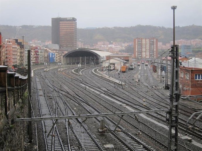 Archivo -  Playa De Vías De Abando                             