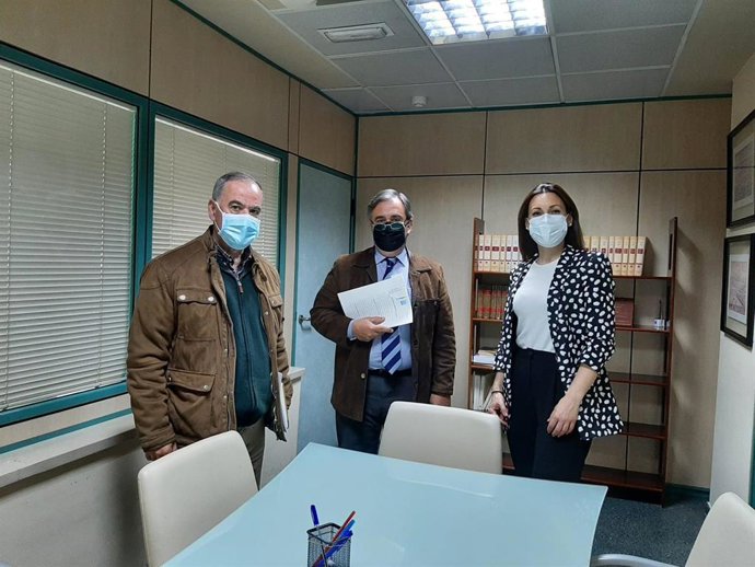 Junta y Ayuntamiento de Quesada firman una permita para impulsar un alojamiento rural