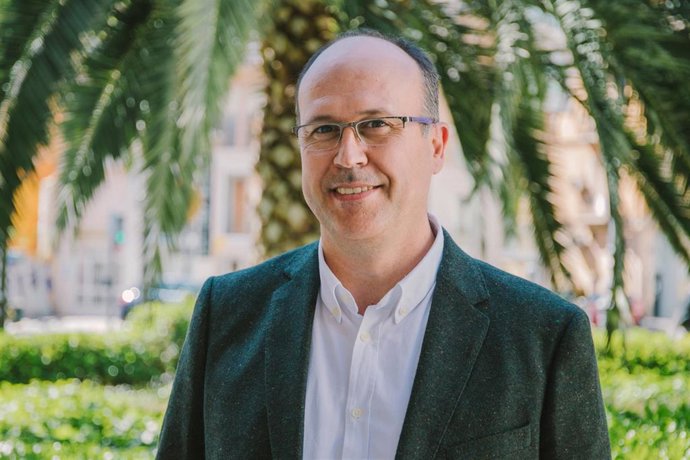 Archivo - El catedrático de la Escuela Técnica Superior de Ingeniería Agronómica y del Medio Natural José Manuel Barat --hasta ahora vicerrector de Ordenación Académica y Profesorado, cargo al que ha renunciado-- presenta su candidatura a las elecciones