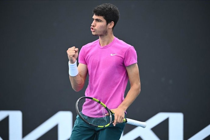 El tenista español Carlos Alcaraz recibe el primer 'wild card' para disputar el Barcelona Open Banc Sabadell 2021, del 17 al 25 de abril en el RCTB-1899