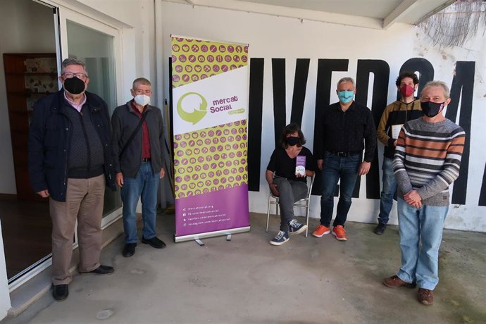 Visita al nuevo local de Mercat Social Illes Balears en Son Sardina.