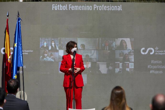 La vicepresidenta primera del Gobierno, Carmen Calvo .