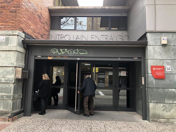Archivo - Fotografía del centro cívico Laín Entralgo en Zaragoza