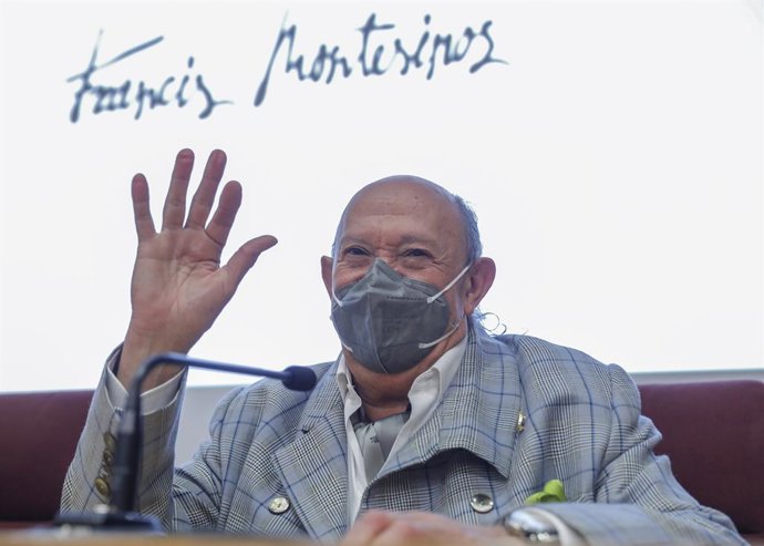 El diseñador Francis Montesinos, durante la presentación del documental 'Montesinos Íntimo', en el Museu de Belles Arts de Valencia, Comunidad Valenciana, (España), a 25 de marzo de 2021. 