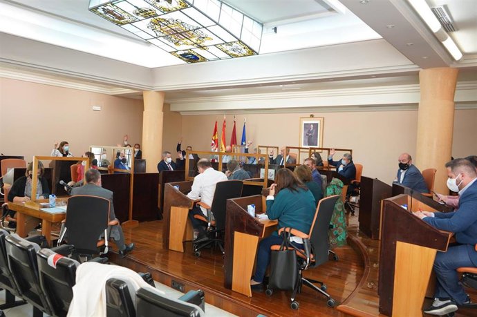 Un momento del pleno de la Diputación celebrado esta mañana.