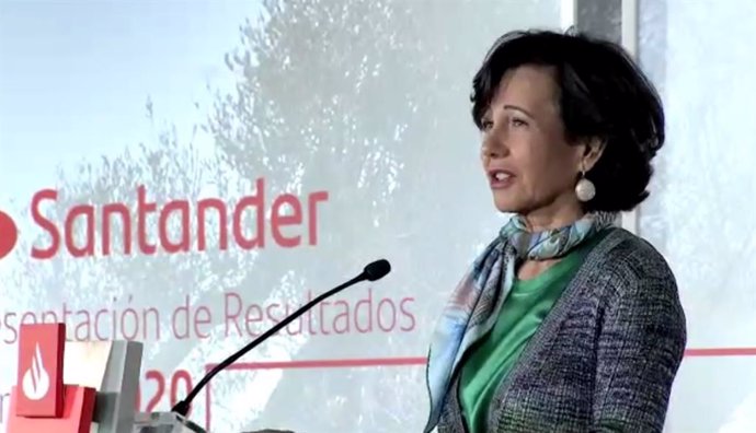 Archivo - La presidenta del Banco Santander, Ana Botín, durante la presentación de resultados del ejercicio 2020. En Boadilla del Monte, Madrid, el 3/2/21.