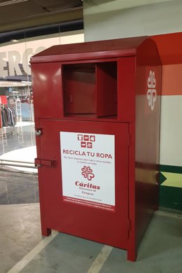 Ndp El Corte Inglés Recoge 240.000 Kg De Ropa Usada Para Entregar A Cáritas Y Darle Un Nuevo Uso