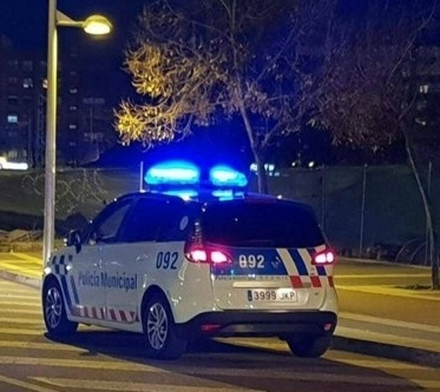 Archivo - Vehículo de la Policía Municipal de Valladolid.