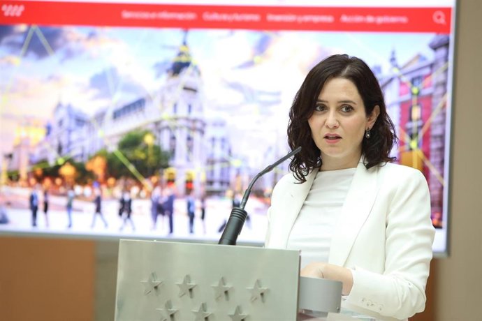 La presidenta de la Comunidad de Madrid, Isabel Díaz Ayuso, interviene en la presentación del informe Madrid, hub digital del sur de Europa, en la Real Casa de Correos, Madrid, (España), a 26 de marzo de 2021. 