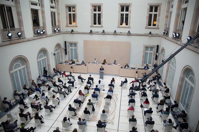 El candidato de ERC a la Presidencia, Pere Aragons, interviene en la primera sesión del debate de investidura a la presidencia de la Generalitat de Catalunya, en el Parlament, Barcelona, Cataluña, (España), a 26 de marzo de 2021. 