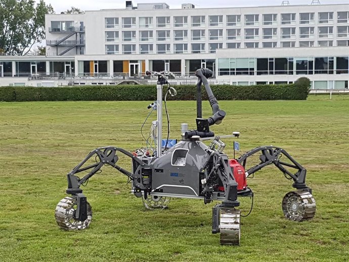 Robot autónomo La UMA participa en un proyecto europeo de equipos robóticos para explorar cuevas en la luna