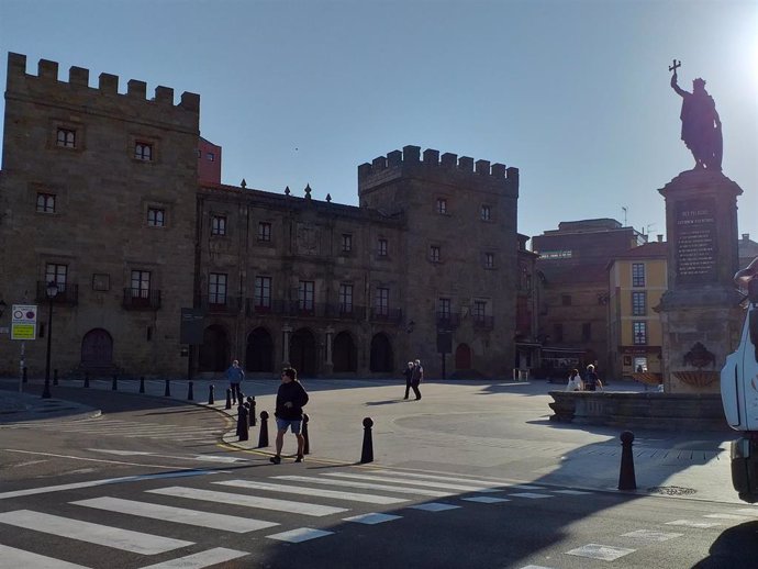 Archivo - Plaza del Marqués, en Gijón