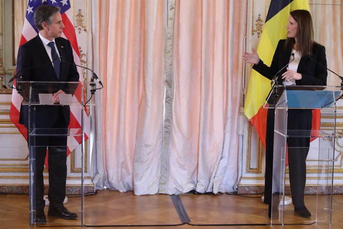 25 March 2021, Belgium, Brussels: Belgian Foreign Minister Sophie Wilmes (R) and US Secretary of State Antony Blinken attend a presser after their meeting. Photo: Benoit Doppagne/BELGA/dpa