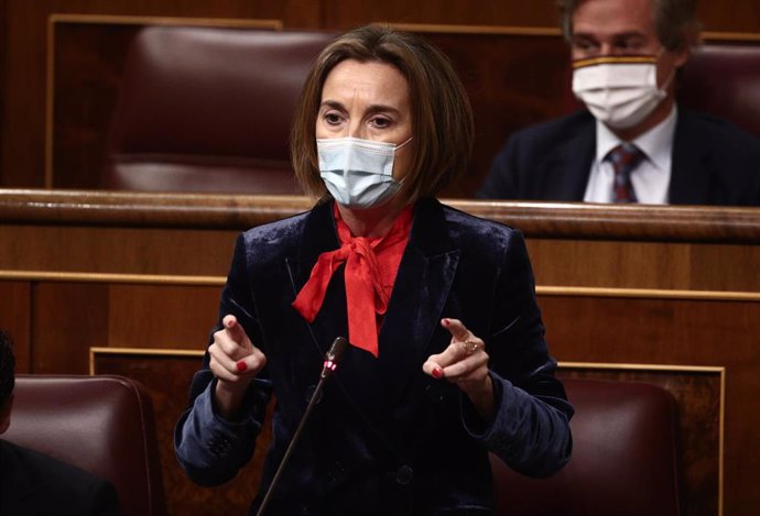 La portavoz parlamentaria del PP en el Congreso, Cuca Gamarra, interviene durante una sesión de Control al Gobierno en el Congreso de los Diputados, en Madrid, (España), a 17 de marzo de 2021. La oposición pregunta hoy al Gobierno sobre su gestión de la