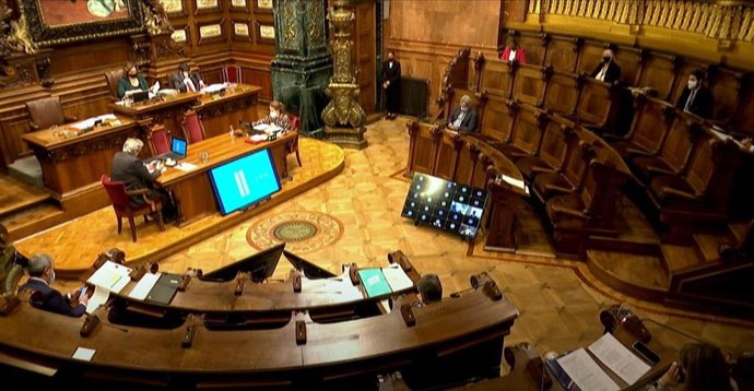 Pleno del Ayuntamiento de Barcelona.