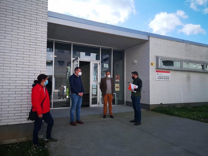 Reunión de Ciudadanos con representantes de la asociación vecinal  de Nuevo Roces (Gijón)