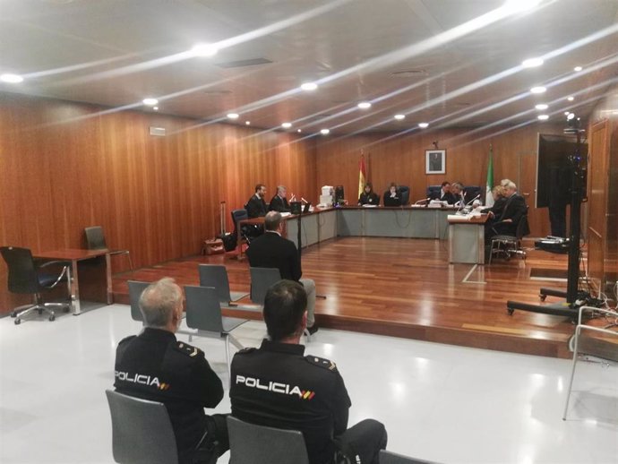 Archivo - Juicio en Málaga al entrenador por abusos a menores