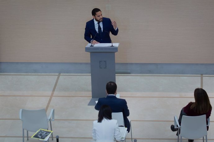 Intervenció del president de Vox a la cambra, Ignacio Garriga.  