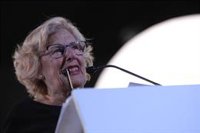 Carmena siente "vergüenza" con el "teatro de marionetas" que ve cuando Ayuso habla de 'comunismo o libertad'
