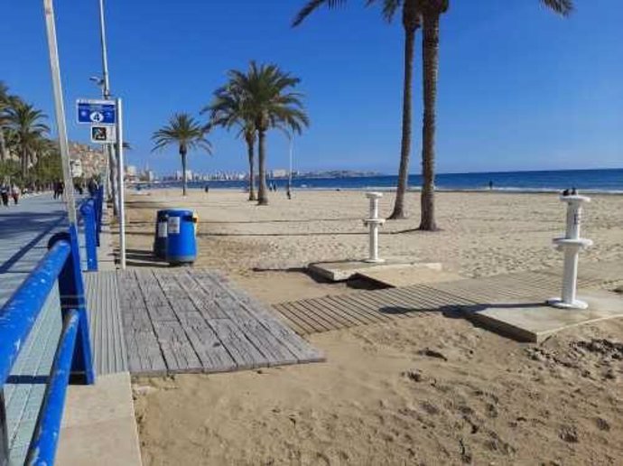 Alicante abre la temporada de playas con la incorporación del servicio de Salvamento y Socorrismo para Semana Santa