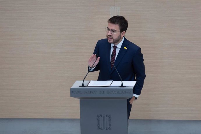 El candidat d'ERC a la presidncia de la Generalitat i vicepresident del Govern en funcions, Pere Aragons, en el ple d'investidura al Parlament.