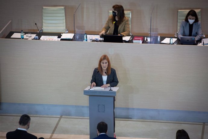 La líder dels comuns en el Parlament, Jéssica Albiach, en el ple d'investidura en el Parlament