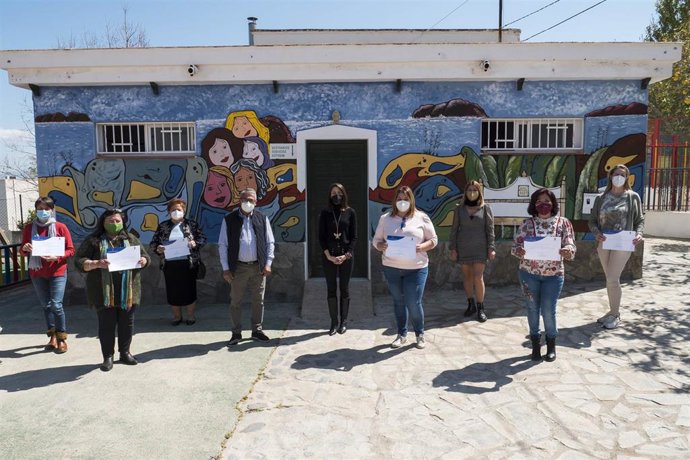 Mural realizado en Íllar